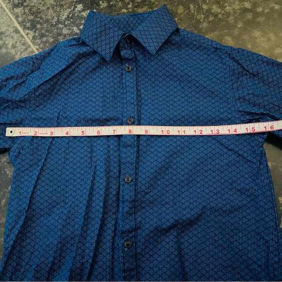 Van Heusen Long Sleeve Button Up Dress Shirt - Picture 2 of 8